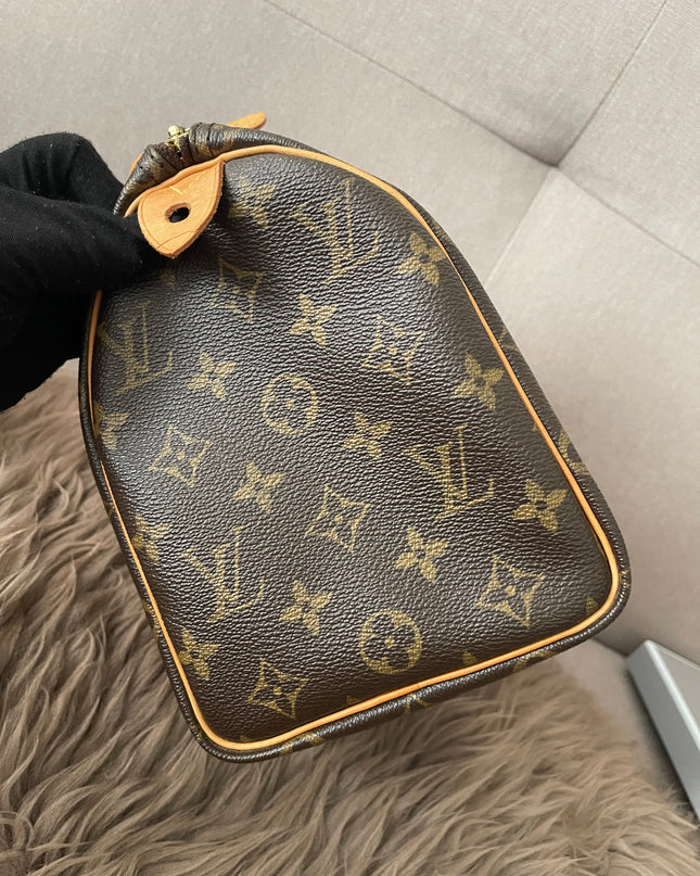 Preloved Authentic Louis Vuitton Speedy 25
