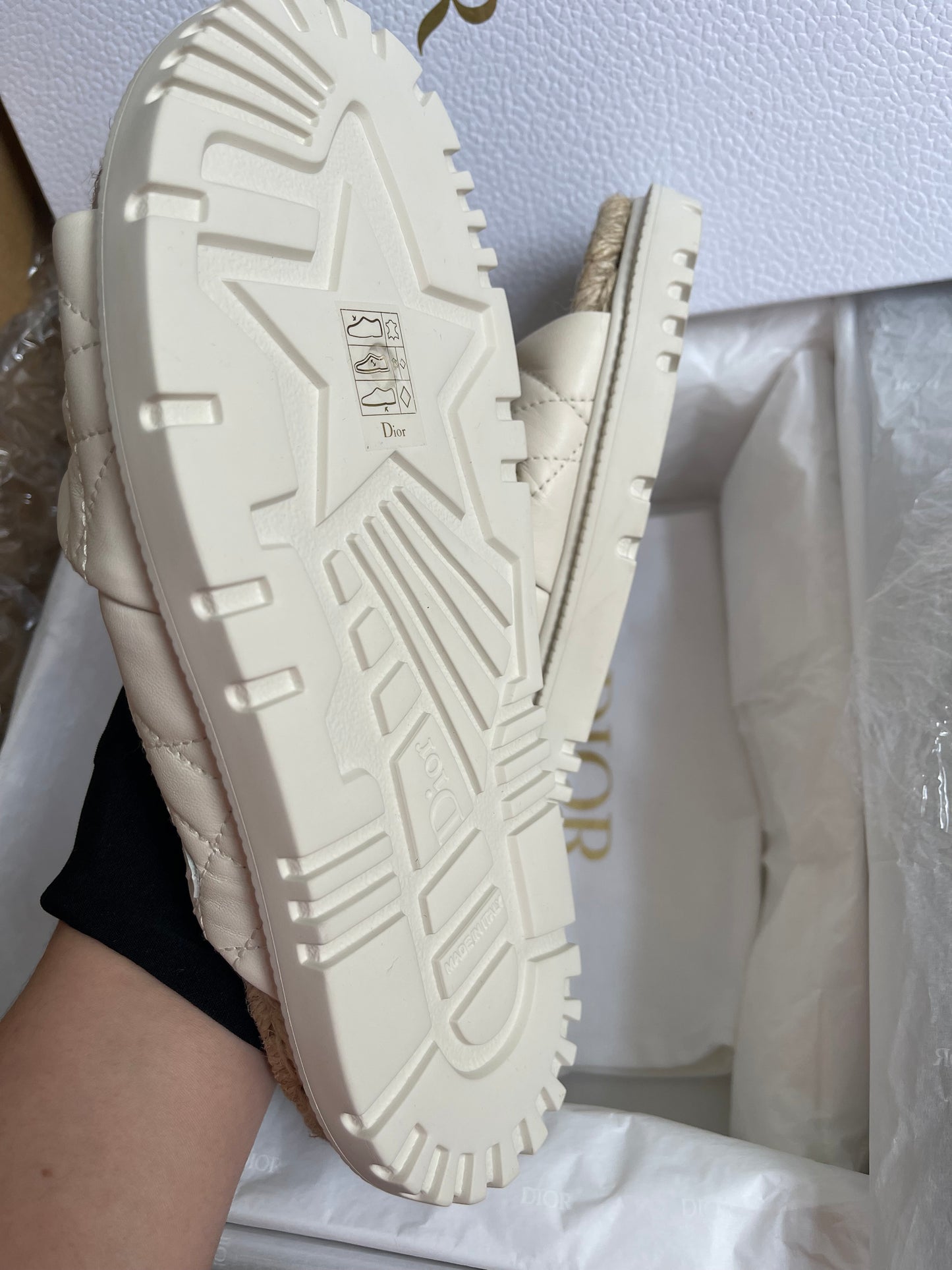 UNUSED Christian Dior White Cannage D Twist Slide Sandal 37