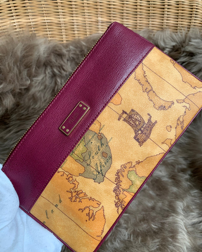 Prima Classe Alviero Martini Wristlet
