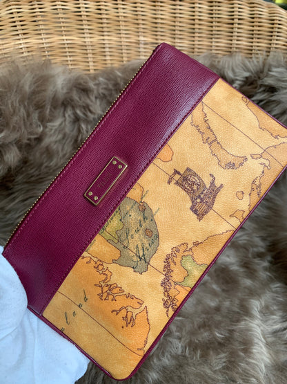 Prima Classe Alviero Martini Wristlet