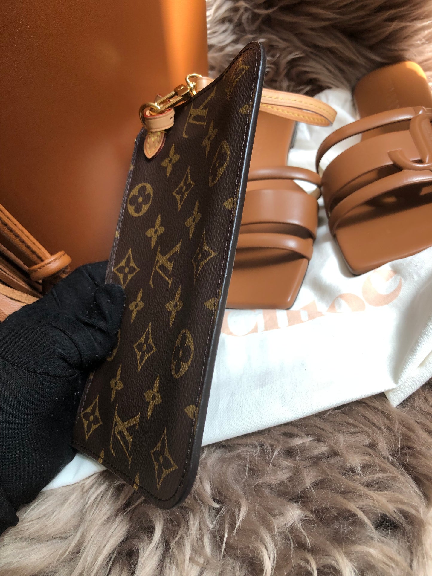 Preloved Louis Vuitton Monogram Neverfull Pouch