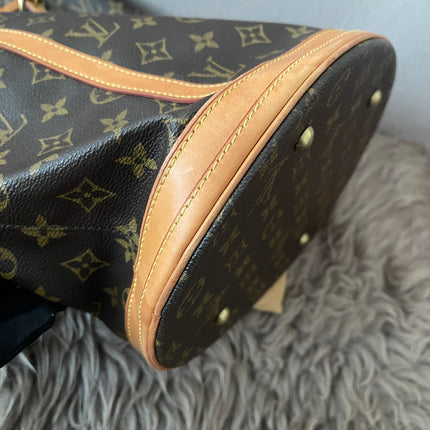 Preloved Authentic Rank B- Louis Vuitton Pre-Owned 2004 GM monogram bucket bag