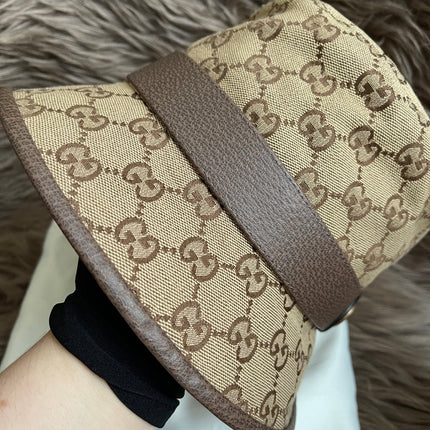UNUSED GUCCI GG CANVAS BUCKET HAT