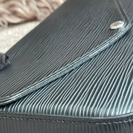 Preloved Authentic Louis Vuitton Félicie Pochette in Black Epi Leather