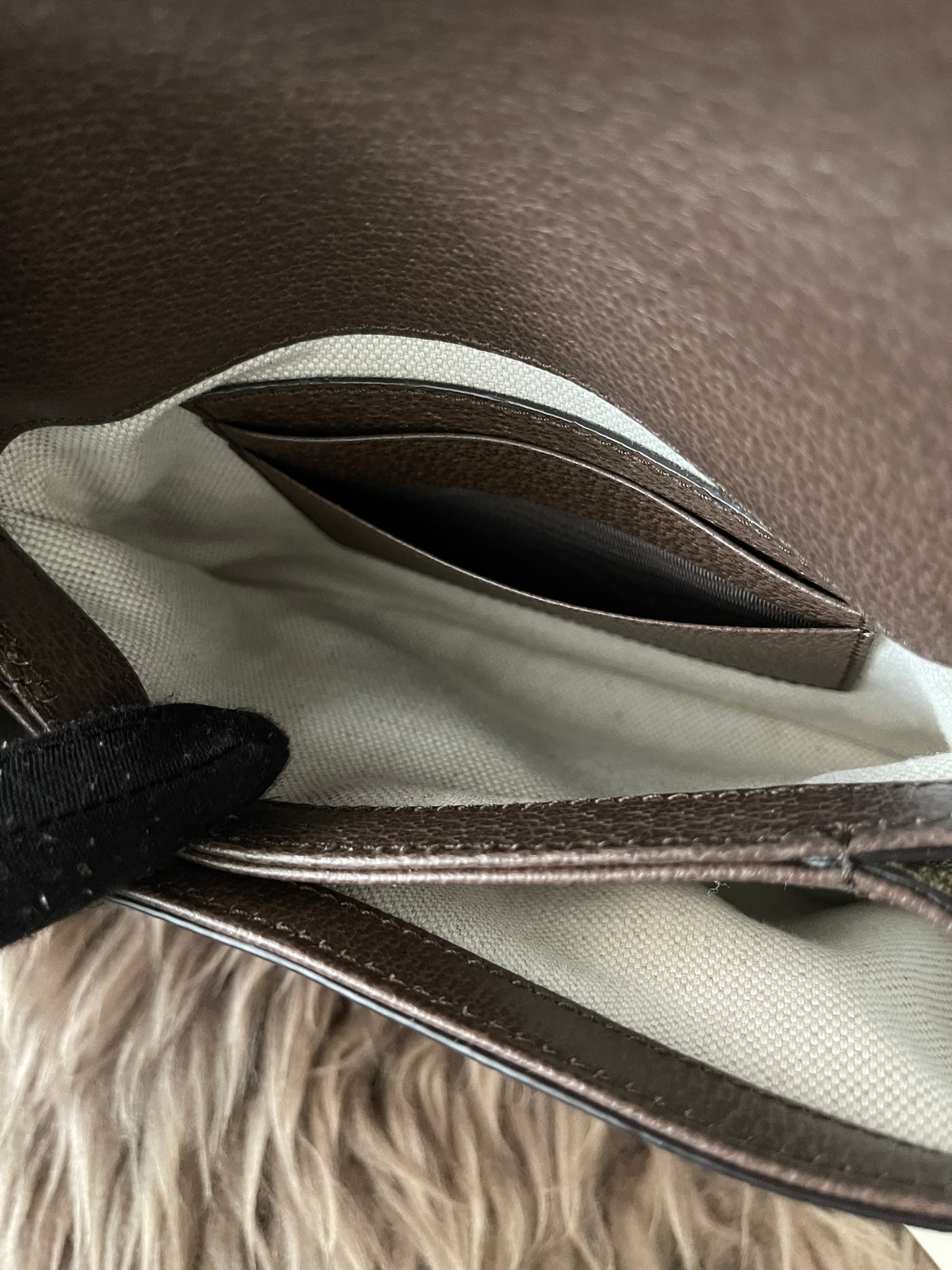 Preloved Authentic Unused Gucci Blondie Belt Bag