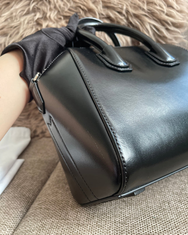 Preloved Authentic Givenchy Mini Antigona Bag Black Calf Leather