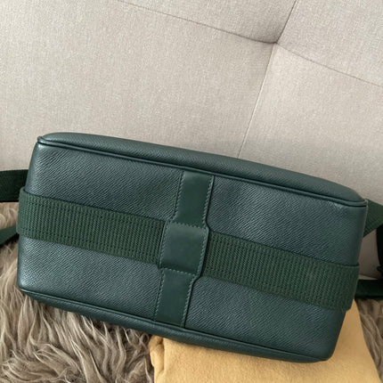 Preloved Authentic Louis Vuitton Green Taiga Leather Reporter PM Messenger Bag