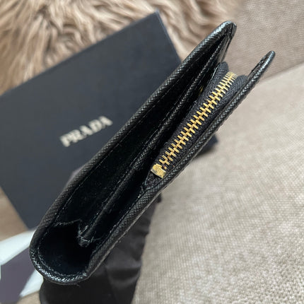 Preloved Authentic Prada Organizer Wallet — Saffiano Leather