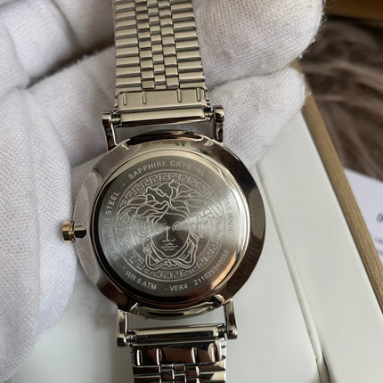 VERSACE V-ESSENTIAL VEK4005/21
Women's watch
