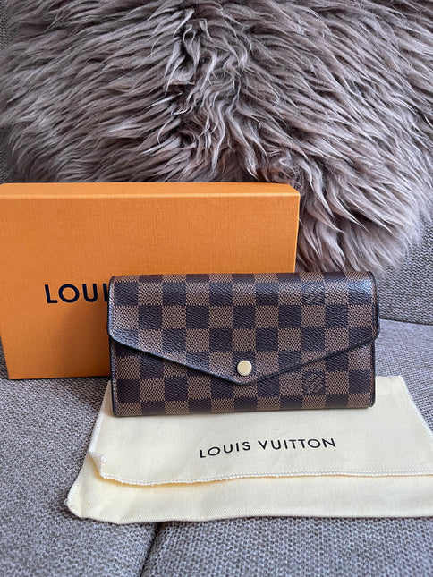 Preloved Authentic Louis Vuitton Sarah Wallet in Damier Ebene
