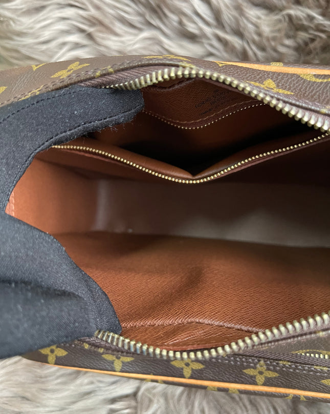 Preloved Louis Vuitton 2005 Nil messenger bag