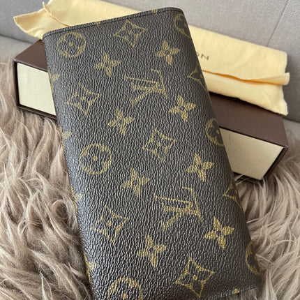 Authentic Preloved Louis Vuitton Sarah Wallet