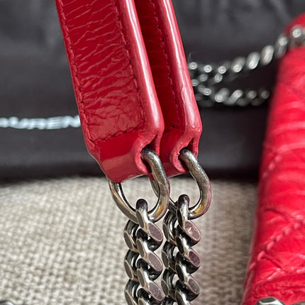 Preloved Authentic Saint Laurent Niki Baby Shoulder Bag — Red