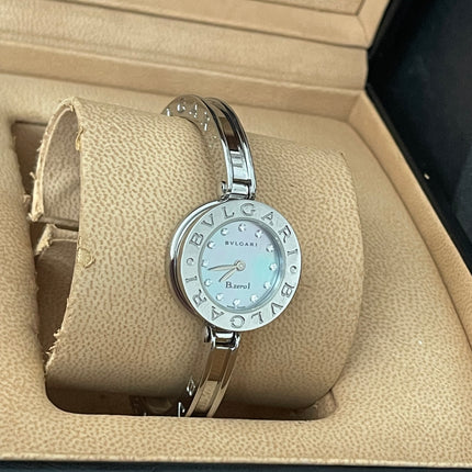 Preloved Authentic Bvlgari B.zero1 Watch 22mm stainless steel case, a blue mother-of-pearl dial with diamond