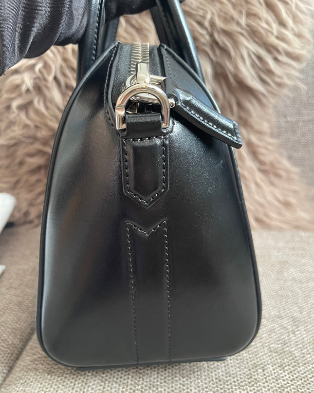 Preloved Authentic Givenchy Mini Antigona Bag Black Calf Leather