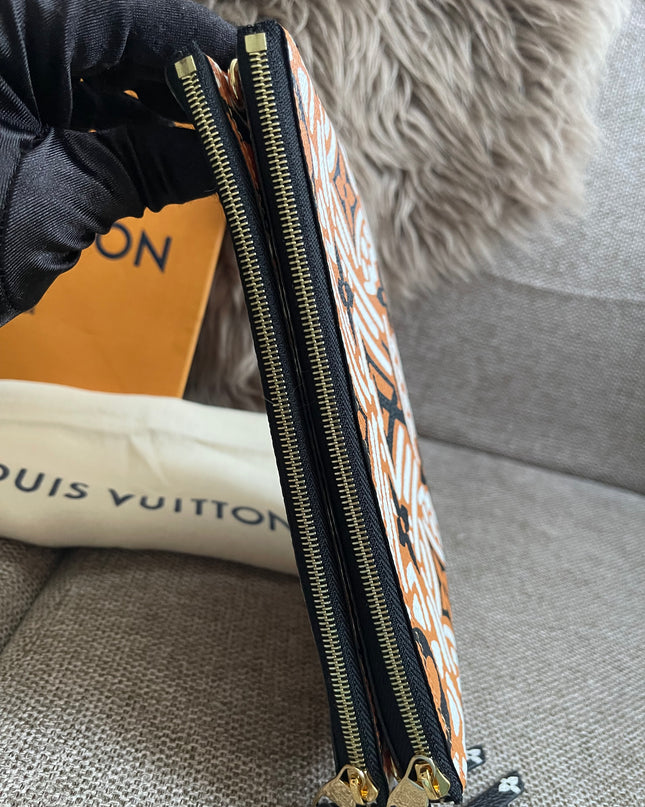 Preloved Authentic Louis Vuitton Monogram Giant Crafty Double Zip Pochette — Creme Caramel