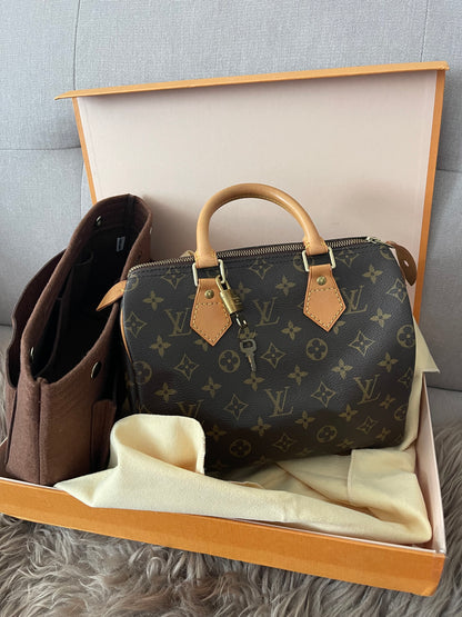 Preloved Authentic Louis Vuitton Speedy 25