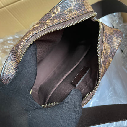 BIG DROP!! Preloved Louis Vuitton 2004 Olav PM shoulder bag