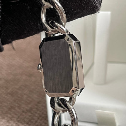 Preloved Authentic Chanel Première Gourmette Chain Watch