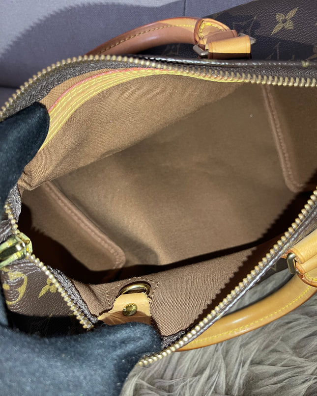 Preloved Authentic Louis Vuitton Speedy 25
