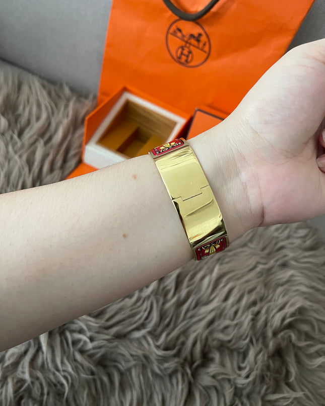 Preloved Authentic Hermès Loquet Watch