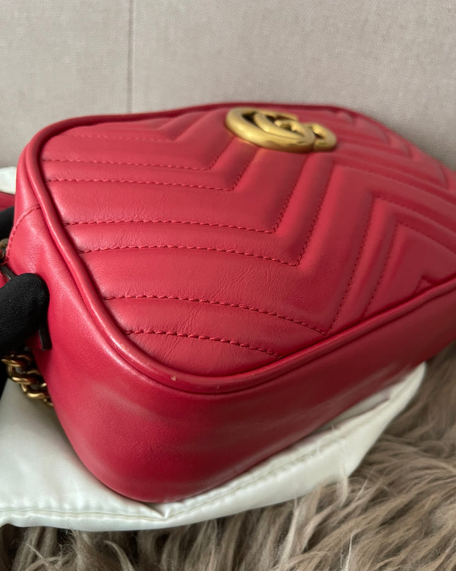 Preloved Authentic Gucci GG Marmont Camera Bag
