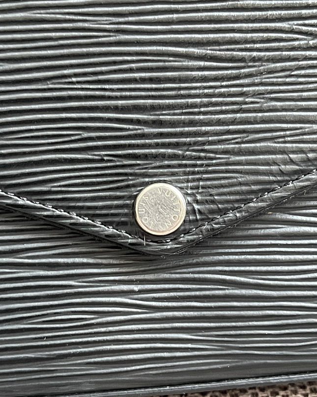 Preloved Authentic Louis Vuitton Félicie Pochette in Black Epi Leather