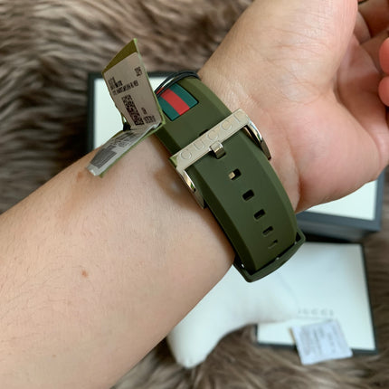 Gucci Sync Green Dial and Grey Rubber Strap Unisex Watch 137.1