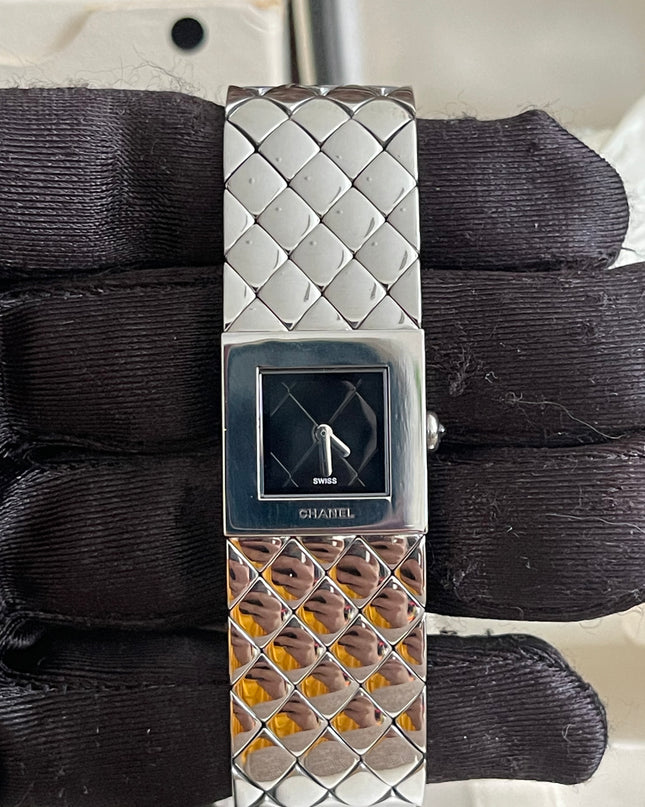 Preloved Authentic Chanel Matelassé Bangle Watch – Silver/Black Dial | Full Set