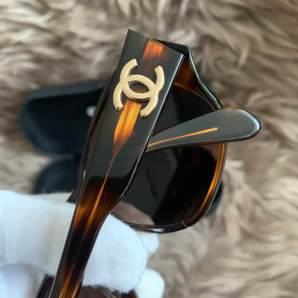 Chanel 2000s CC tortoiseshell sunglasses