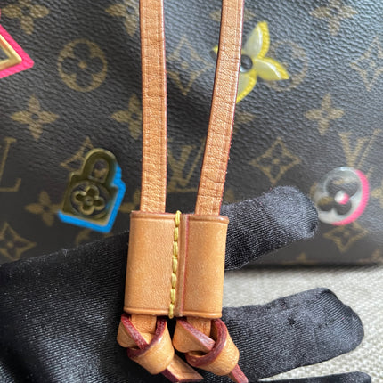 Preloved Authentic Louis Vuitton NéoNoé BB — Monogram Love Lock (Limited Edition)