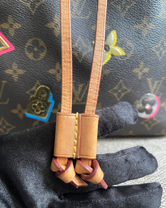 Preloved Authentic Louis Vuitton NéoNoé BB — Monogram Love Lock (Limited Edition)
