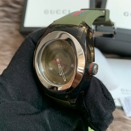 Gucci Sync Green Dial and Grey Rubber Strap Unisex Watch 137.1