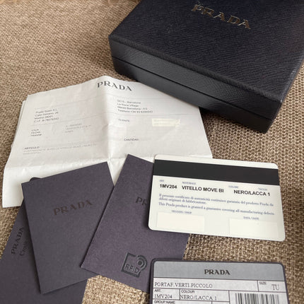 Preloved Authentic Prada Portafoglio Verticale Piccolo Small Vertical Wallet