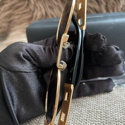 Preloved Authentic Versace Biggie Oval Sunglasses – Black & Gold Medusa, VE2176