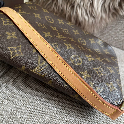 Preloved Authentic Louis Vuitton Musette Tango — Monogram Canvas