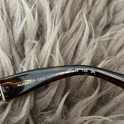 Preloved Authentic Chanel Square Chain Sunglasses