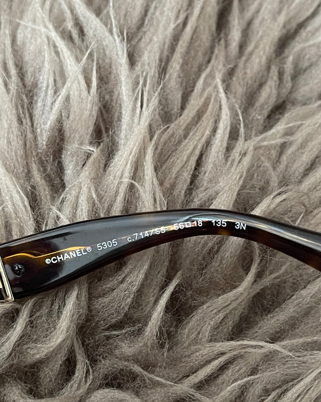Preloved Authentic Chanel Square Chain Sunglasses