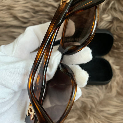 Chanel 2000s CC tortoiseshell sunglasses