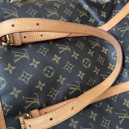 Preloved Authentic Rank B- Louis Vuitton Pre-Owned 2004 GM monogram bucket bag
