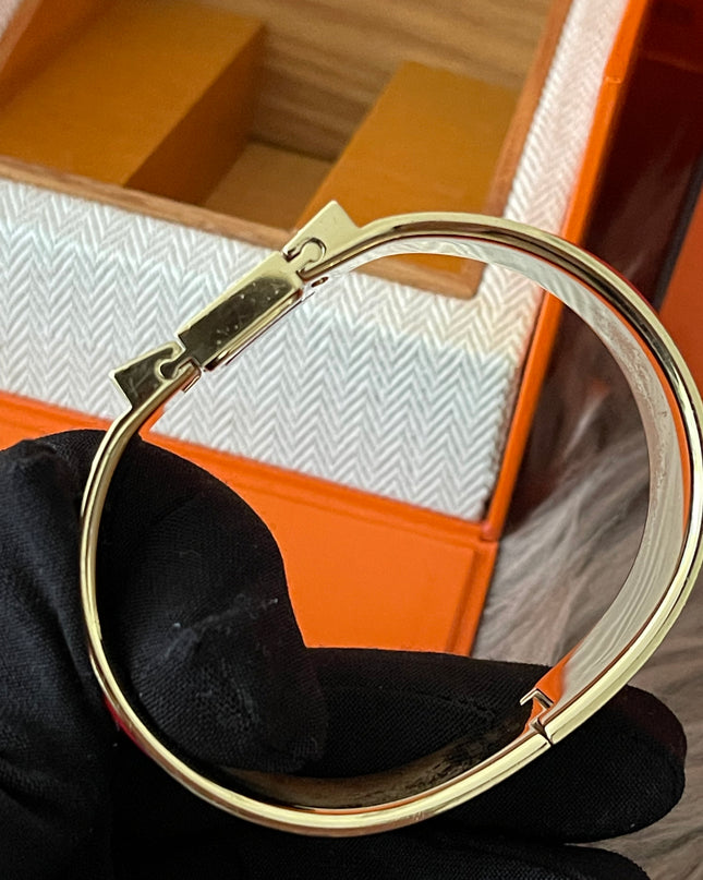 Preloved Authentic Hermès Loquet Watch