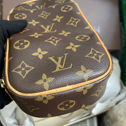 Preloved Louis Vuitton Pre-Owned
2004 Pochette Gange belt bag