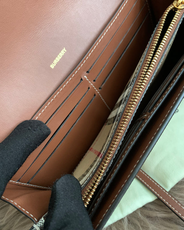 Burberry Vintage check wallet