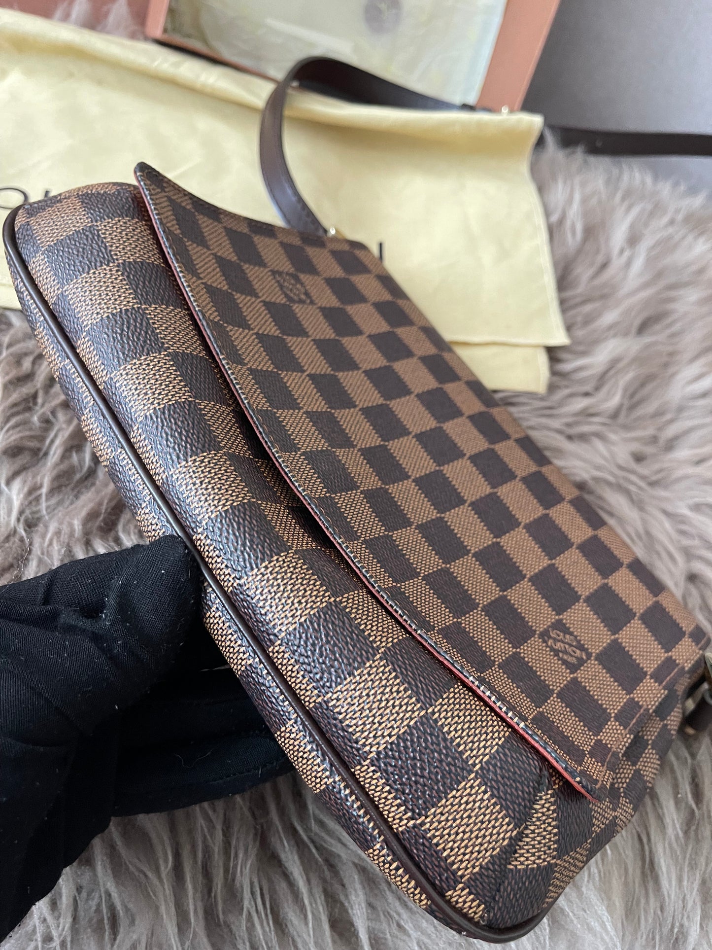 Preloved Authentic Louis Vuitton Damier Ebene Tango