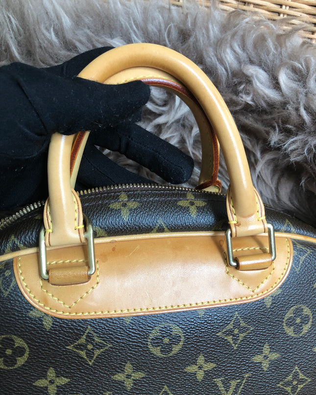 Preloved LOUIS VUITTON Monogram Trouville