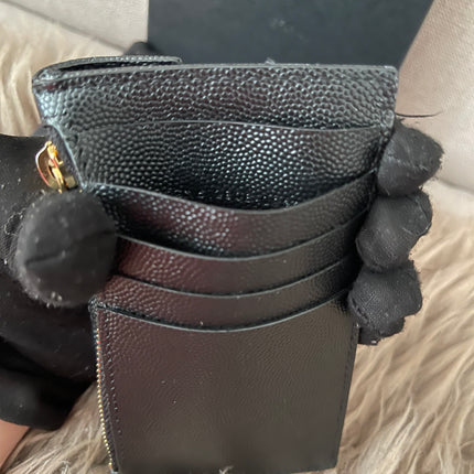 Preloved Authentic SAINT LAURENT Fragments zipped card case with flap