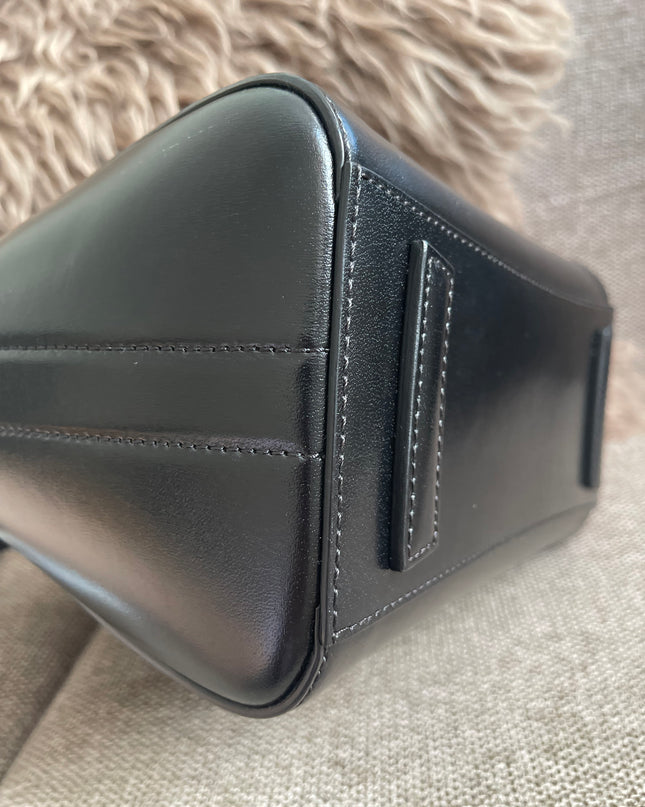 Preloved Authentic Givenchy Mini Antigona Bag Black Calf Leather