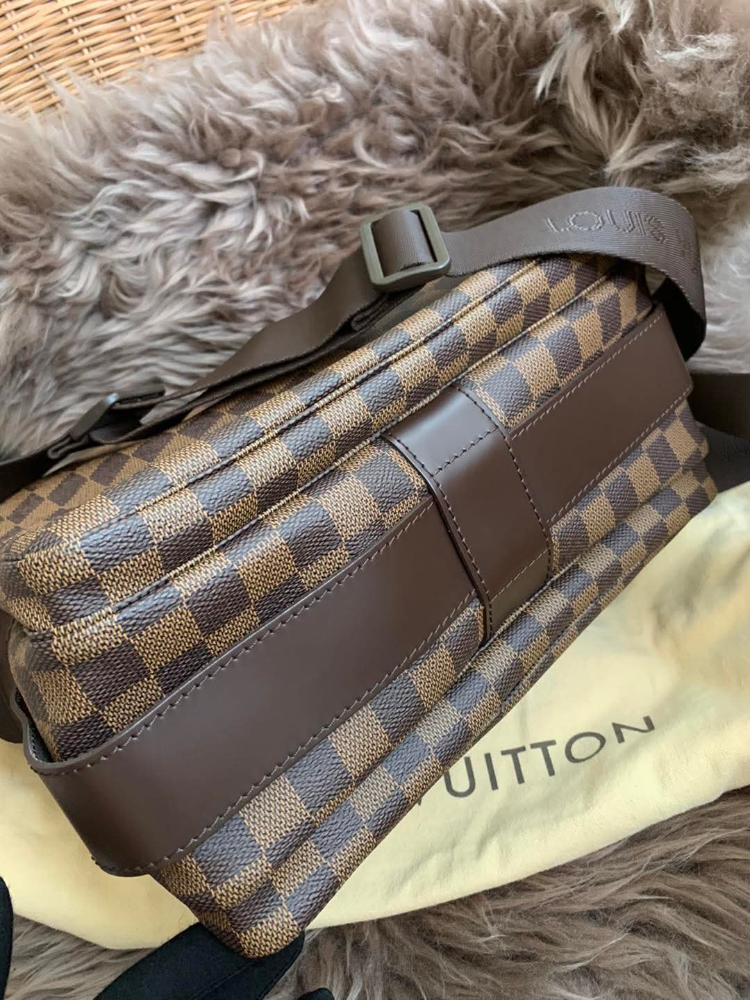 LOUIS VUITTON NAVIGILIO