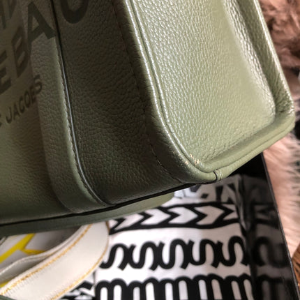 Preloved Marc Jacobs the medium leather tote bag in Green