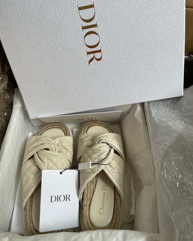 UNUSED Christian Dior White Cannage D Twist Slide Sandal 37